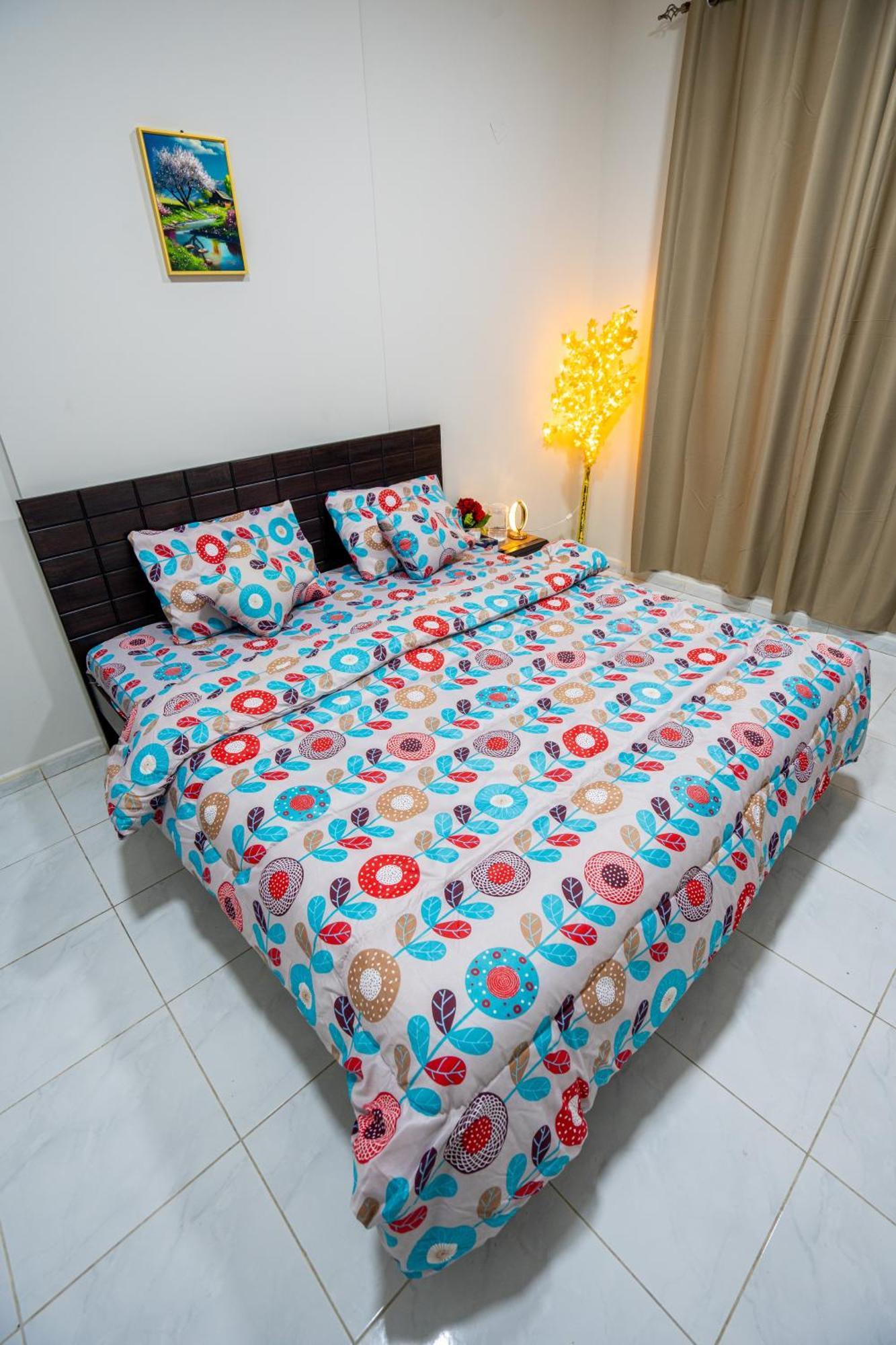 Tourist Family And Couple Abudhabi Baith Al Jannah Llc Homestay *